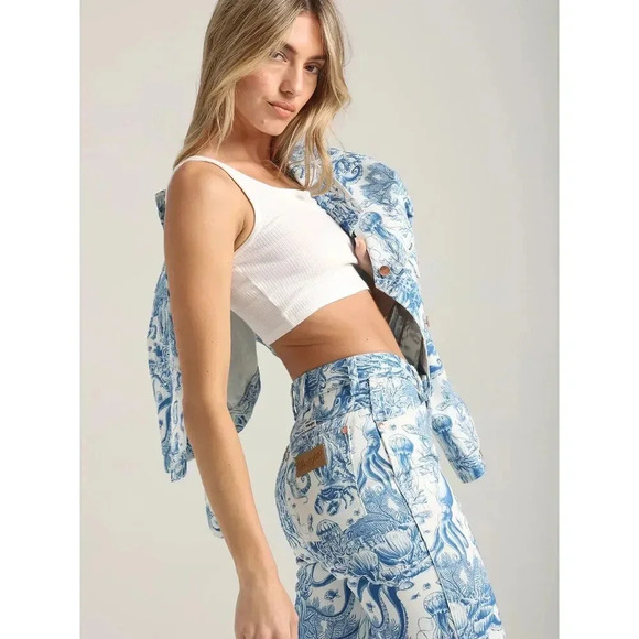 Wrangler High Rise Wanderer Nautical Print Flare Jeans NWT size 27 - Picture 5 of 9